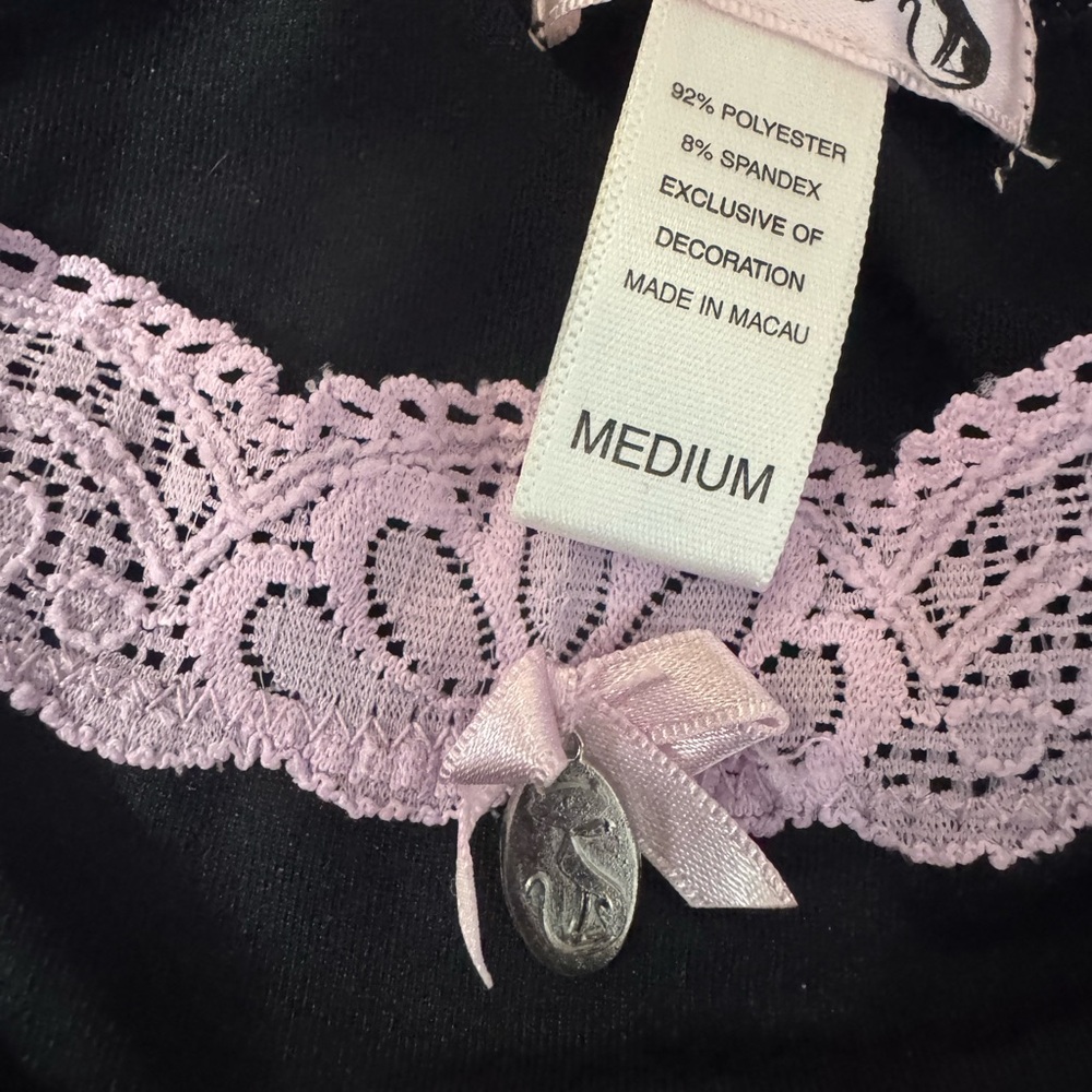 French Kitty Sexy Feline Black and Pink Lace Trim Camisole - RARE find! NWT - M - Picture 5 of 6